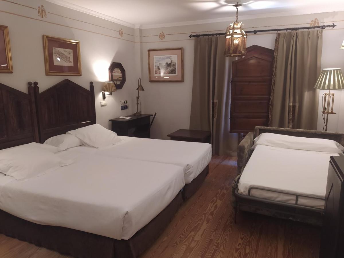 Parador De Olite Eksteriør billede