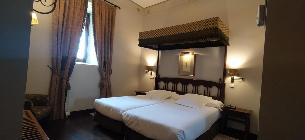 Parador De Olite Eksteriør billede