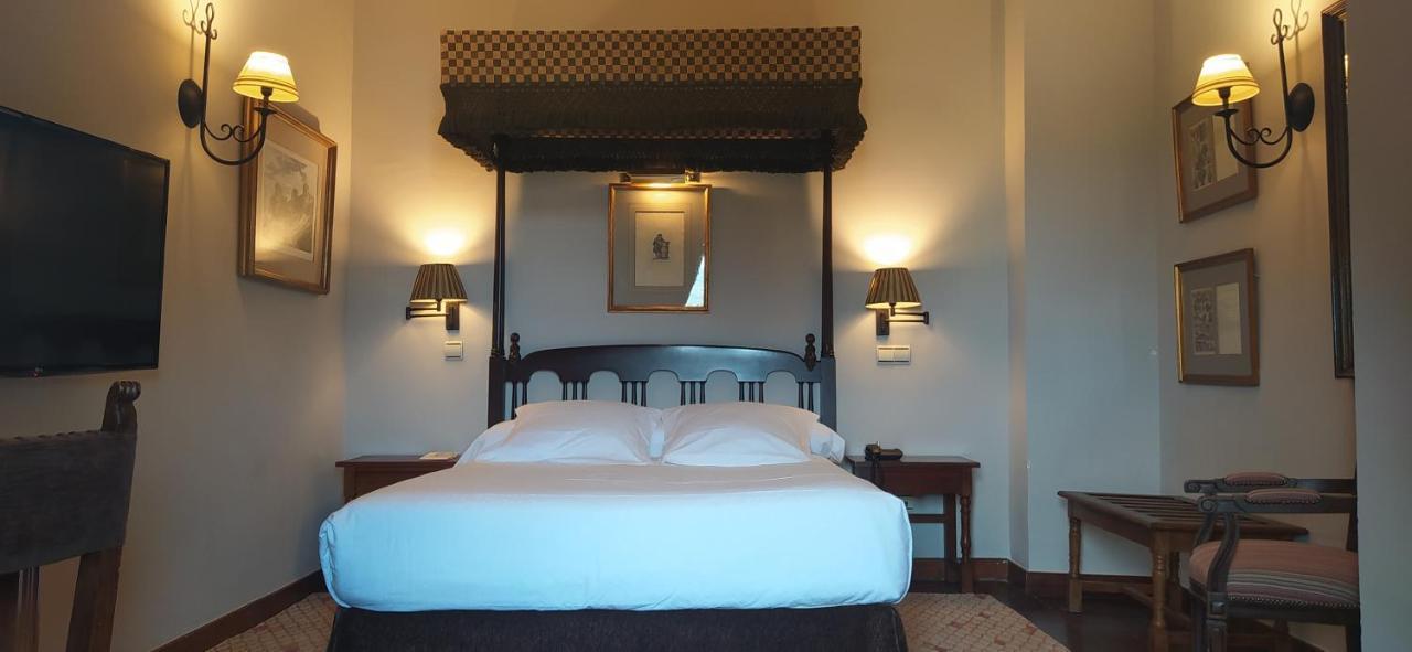 Parador De Olite Eksteriør billede